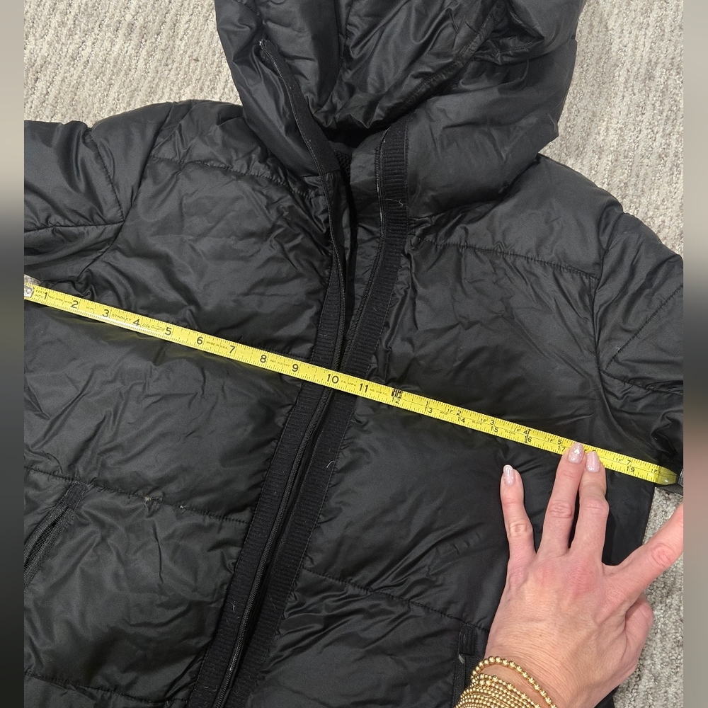 Lululemon winter jacket - Picture 15 of 16